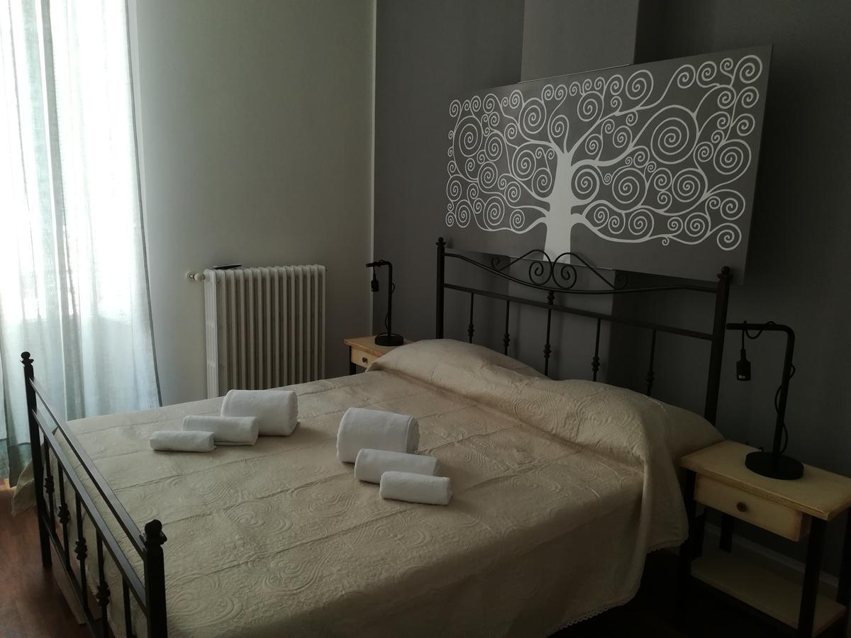Dimora Dell'Artista Bed & Breakfast เลชเช ภายนอก รูปภาพ