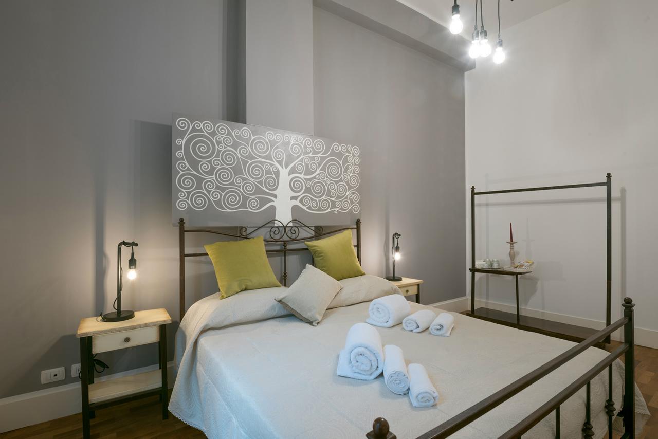 Dimora Dell'Artista Bed & Breakfast เลชเช ภายนอก รูปภาพ