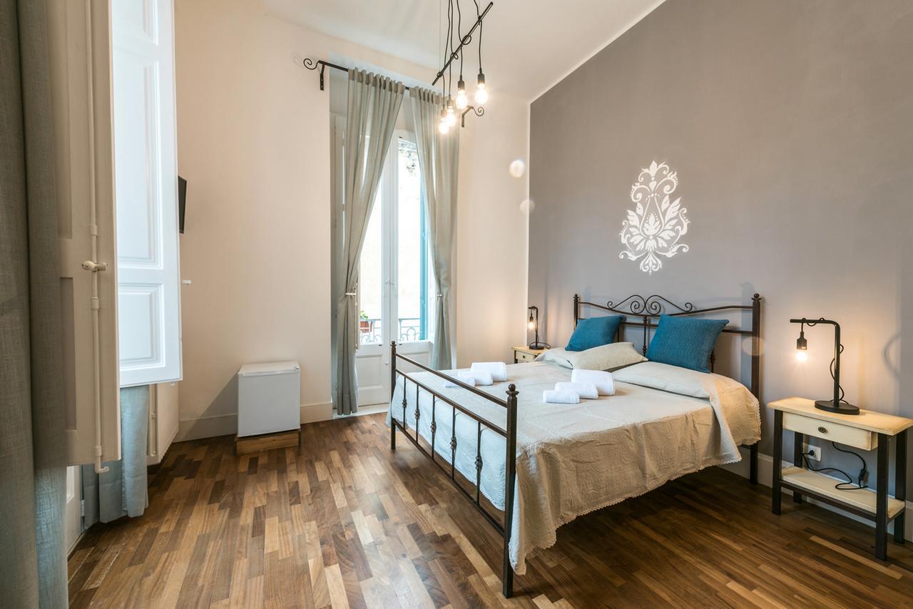 Dimora Dell'Artista Bed & Breakfast เลชเช ภายนอก รูปภาพ