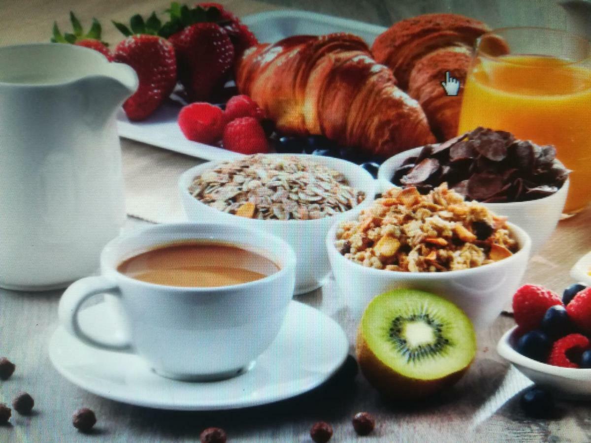 Dimora Dell'Artista Bed & Breakfast เลชเช ภายนอก รูปภาพ